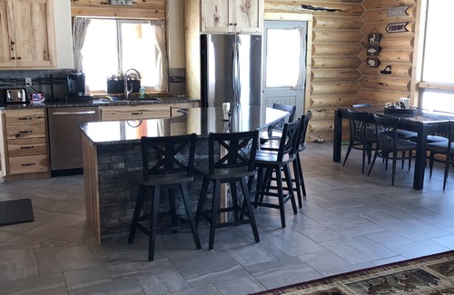Island Park Cabin | Idyllic Log Cabin Escape Near West Yellowstone with Hot Tub