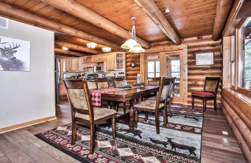 St Germain House | Secluded Log Cabin Retreat with Lake Views and Pet-Friendly