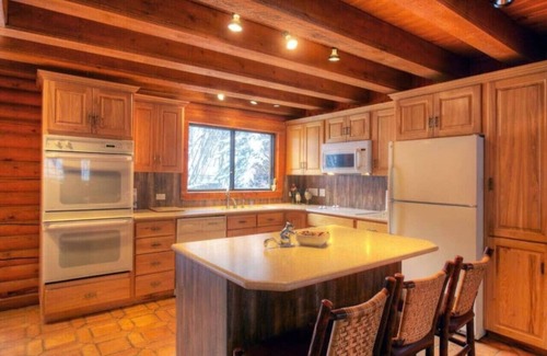 Sundance Cabin | Enchanting Log Cabin on the Stream in Sundance, Utah