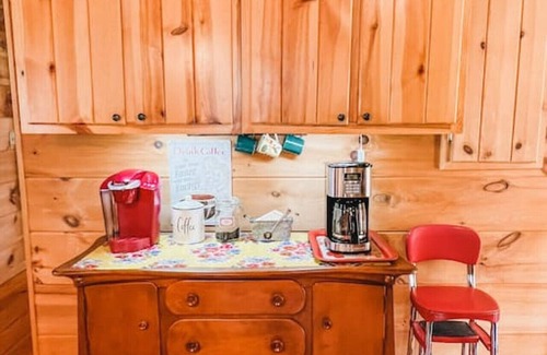 Vesta Cabin | Enchanted Log Cabin Retreat in Blue Ridge Mountains