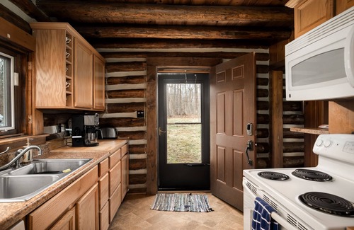 Front Royal Cabin | Scenic Log Cabin Overlooking Shenandoah River's Beauty