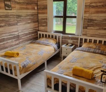 Haxey Other | Cozy Log Cabin with Secure Garden, Pet and Child Friendly