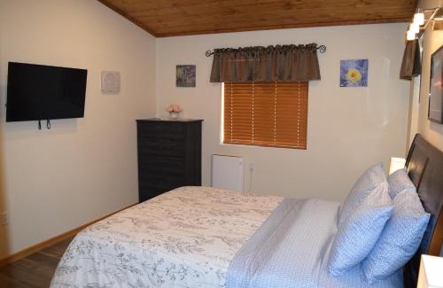 Cannonville Villa | Family-Friendly Log Cottages at Bryce Canyon - Rated 9.7