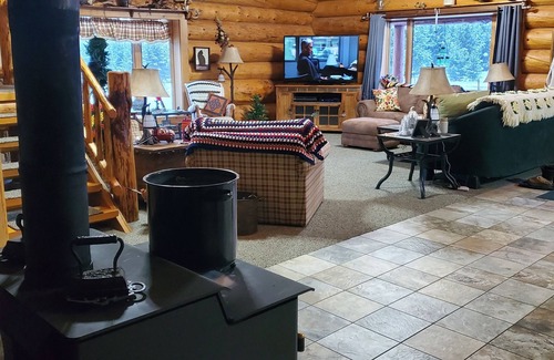 Seeley Lake Cabin | Log Home close to Hiking Trails!