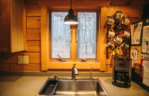 Jim Thorpe House | Serene Log Home Retreat Surrounded by Nature in Jim Thorpe