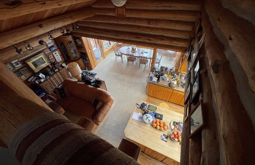 Wilson House | Cozy Log Home in Jackson Hole, Near Grand Teton & Yellowstone