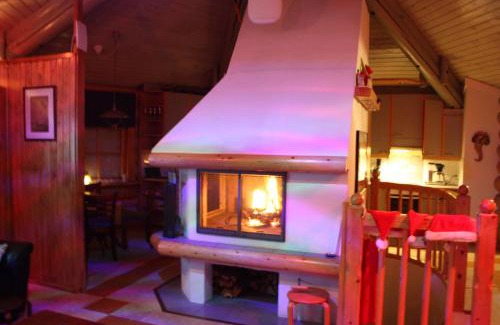 Rovaniemi House | Cozy Log Home Retreat Near Santa for Family Getaways