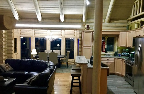 Bozeman House | Explore the Mountaintop Smart Home with Wildlife Views