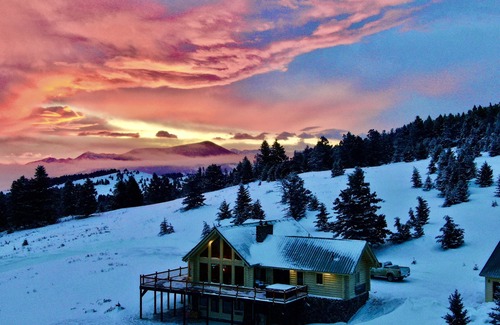Bozeman House | Explore the Mountaintop Smart Home with Wildlife Views