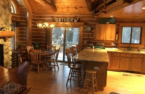 Necedah House | Discover a Modern Log Home with Oceanfront Serenity