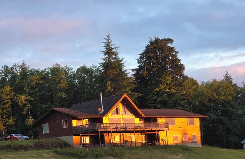 Matlock Cabin | Log Home with Mountain Views located on the Satsop River