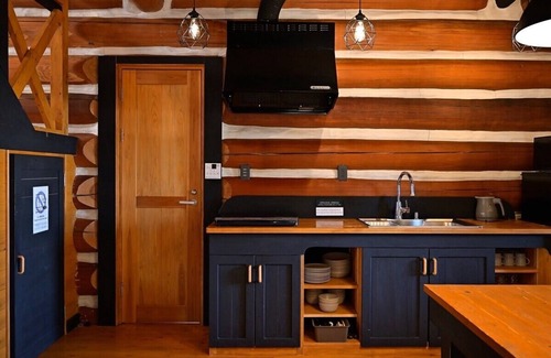 Shima House | Ocean View Log House at Shima - Guest Rated 9.4/10