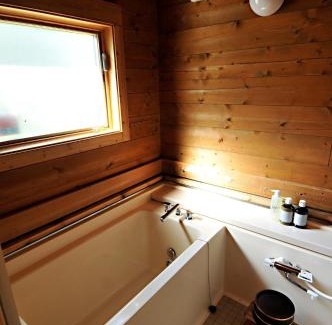 Inawashiro House | Pet-Friendly Retreat at Log Sweet Villa YU.CABIN - 9/10 Rating