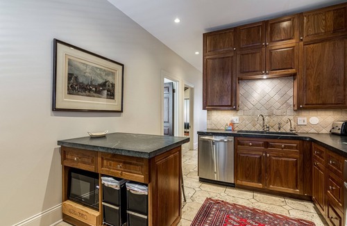 Logan Square Apartment | Prime Location with Kitchen Access - Guest Rated 9.8/10!
