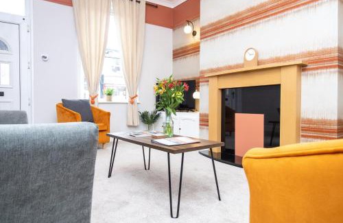 Carlisle Apartment | Logan House: Modern Townhouse near City Centre, Pet Friendly
