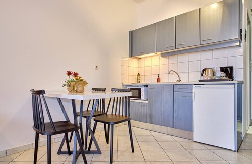 Peroulades Apartment | Inviting Logas Beach Studio 9: Ocean View & Spa Amenities