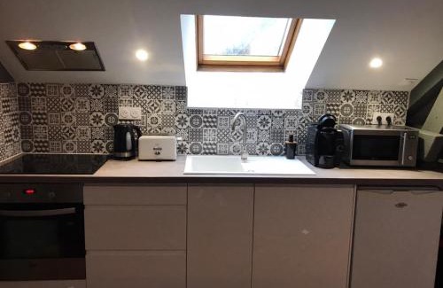 Brive-la-Gaillarde Apartment | Convenient Stay in Brive: City Center, Free Parking & Pets