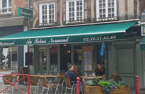 Cormeilles Apartment | Comfortable 2-Room Stay at Au Relais Normand Hotel