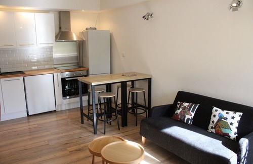 Norge et Tille House | Charming 2-Room Stay for Couples Near Scenic Longère
