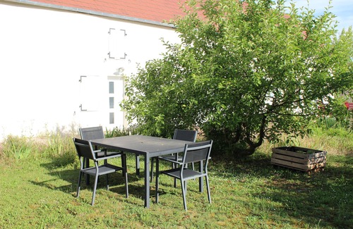 Norge et Tille House | Charming 2-Room Stay for Couples Near Scenic Longère
