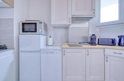 Les Aunettes Apartment | Family-Friendly Getaway at Logement Aaron - Rated 9.1/10