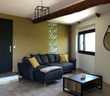 Rasteau Apartment | Discover Rasteau: Family-Friendly Stay in Village Center