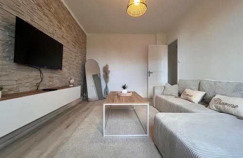 Villefranche-sur-Saone Apartment | Bright and Welcoming Accommodations for Family Getaways