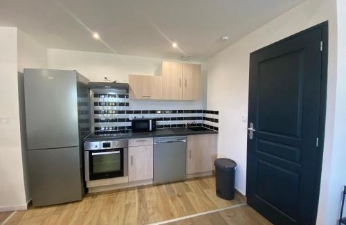 Loupiac Apartment | Tranquil Pet-Friendly Apartment with Great Guest Rating