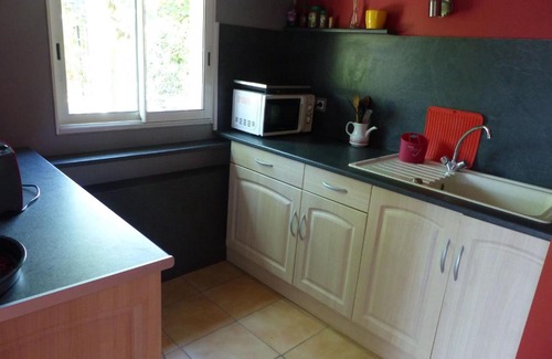 Restinclieres House | Inviting Homestay with Child-Friendly Amenities