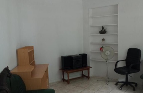 Combronde Apartment | Budget-Friendly Stay at Logement Combronde with Family Amenities