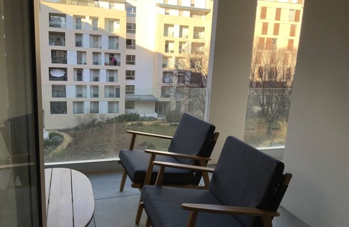 Couronne Urbaine Apartment | Cozy Accommodation with Parking and Top-Rated Service