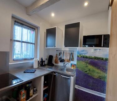 Viens Apartment | Relaxing Retreat with Pool & Stunning Views of Luberon