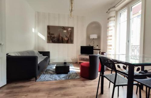 Faubourg Sud Apartment | Logement de charme proche centre-ville - TV - WiFi