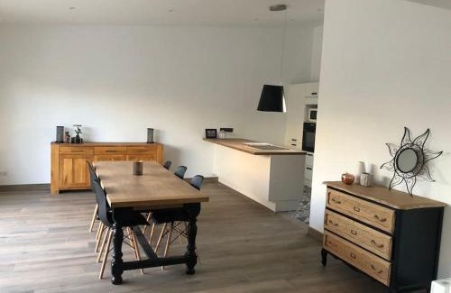 Gurgy Apartment | Beautiful Ground-Floor Stay with Garden & High Guest Rating