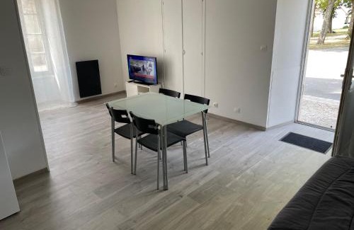 Soubise Apartment | Cozy Harborfront Accommodation: Pet & Child Friendly Stay