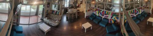 Roquemaure Apartment | Convenient Getaway: 2-Bedroom Home Near Avignon & Orange