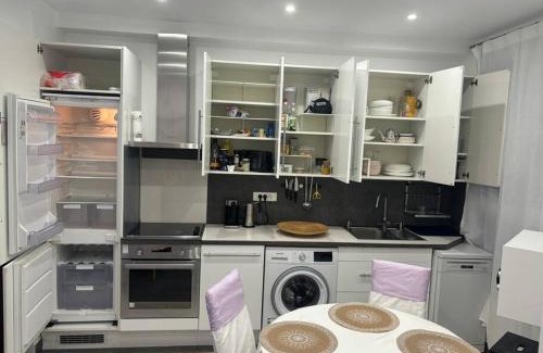 Saint-Cloud Apartment | Family-Friendly Apartment in Beautiful Saint-Cloud, France