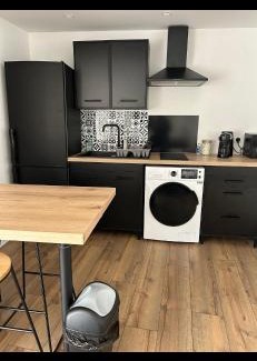 Quartier des Espesses Apartment | Cozy Entire Home in Nîmes – Perfect for Families