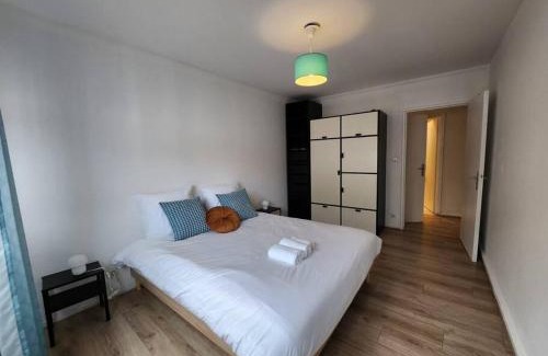 Foret Noire Apartment | Family-Friendly Stay at Orangerie - 4-Star Comfort
