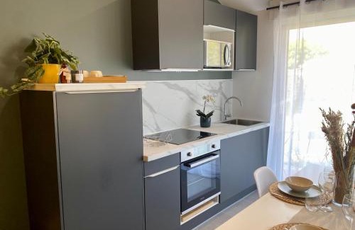 Cadaujac Apartment | Independently Managed Retreat with Outdoor Space