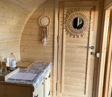 Commequiers Other | Unique Logement Insolite - Highly Rated & Family-Friendly Stay