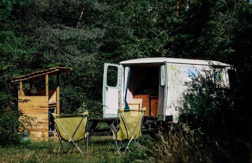 Contres Other | Unique Oceanfront Stay at L'heureux Hasard - Vintage Van