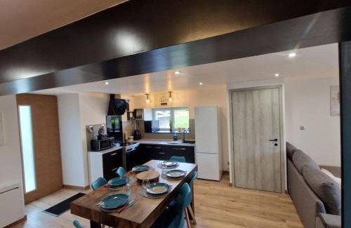 La Croix-Avranchin Apartment | Modern Apt near Mont-Saint-Michel | Rated 9.3/10 & Family-Friendly
