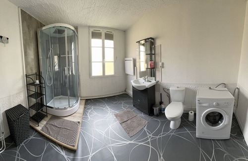 Wassy Apartment | Comfortable Stay Just 15 km from Lake Der - Family & Pet Friendly