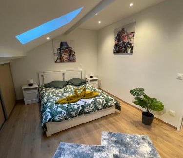 Reims Apartment | Cozy and Inviting Accommodation with 9/10 Guest Rating