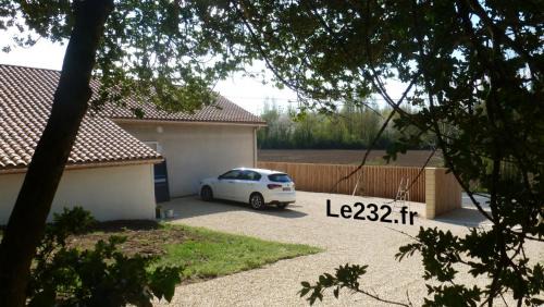 Chasseneuil-du-Poitou Apartment | Family-Friendly Retreat at Logements Le232 - Rated 9/10