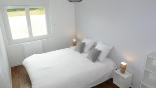 Chasseneuil-du-Poitou Apartment | Family-Friendly Retreat at Logements Le232 - Rated 9/10