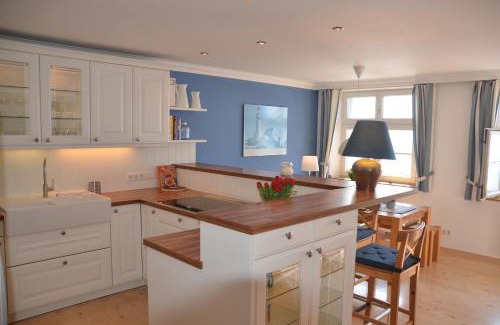 Ueberlingen Apartment | Experience Logenplatz am See: 4-Star Lakeside Retreat