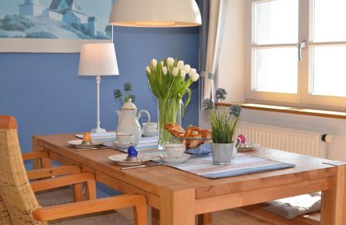 Ueberlingen Apartment | Experience Logenplatz am See: 4-Star Lakeside Retreat