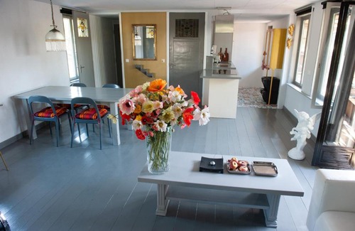 Beneden-Leeuwen Apartment | Experience Comfort at Logeren aan de Uiterwaarden Hotel